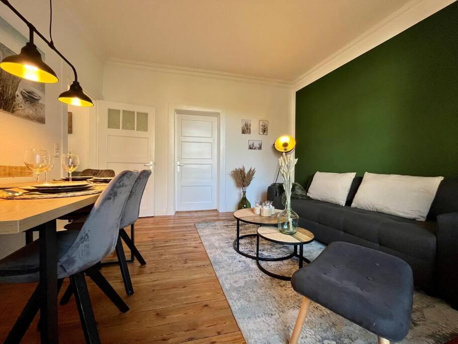 Apartment Meeresbrise Mit Balkon ฮูซุม ภายนอก รูปภาพ